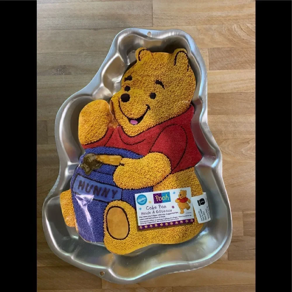 WINNIE the Pooh Cake Pan 1995